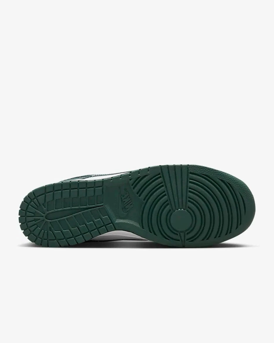 Nike Dunk Low “Team Green”