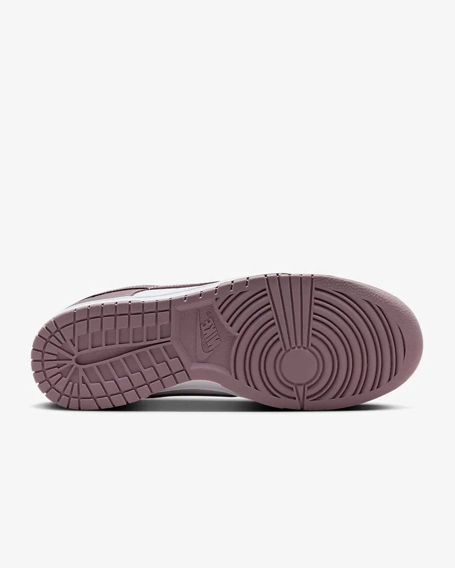 Nike Dunk Low Retro “Violet Purple”