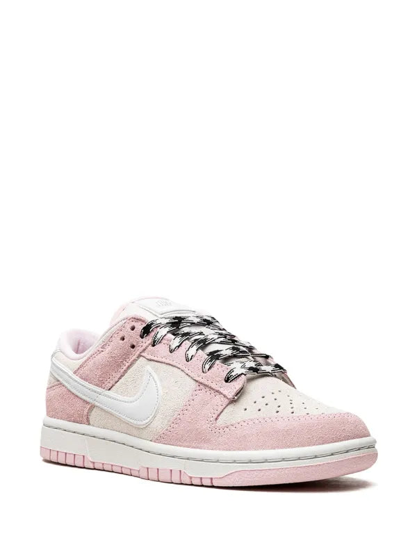 Nike Dunk Low LX “Pink Foam”