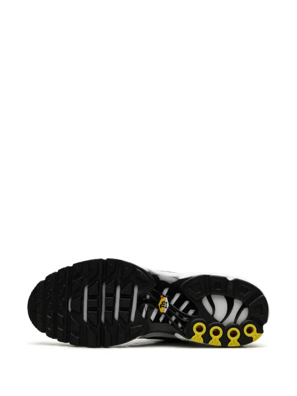 Nike Air Max Plus “Black/White”