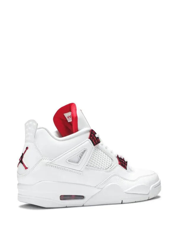 Air Jordan 4 Retro “University Red”