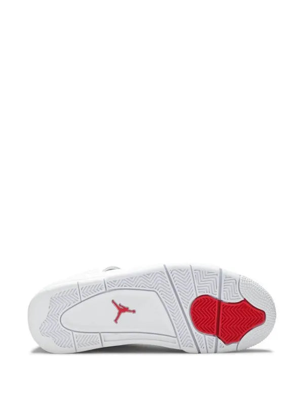 Air Jordan 4 Retro “University Red”