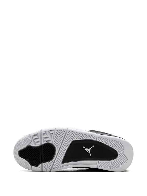 Air Jordan 4 “Fear”